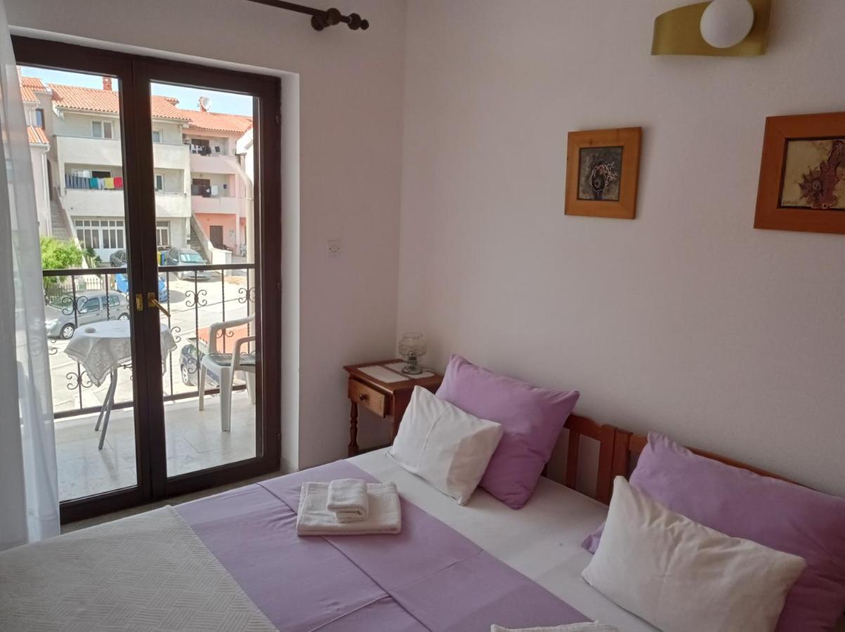 "Sunny" - Studio Apartment Πούλα Εξωτερικό φωτογραφία
